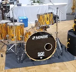 Sonor SQ2 Maple -Tigerwood 26×20 14×10 14×6,5 (cc) 16x16TB 18x18TB