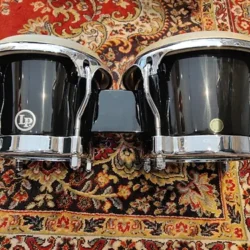 LP 200XF-BK Fibreglass Bongos  Comme neufs