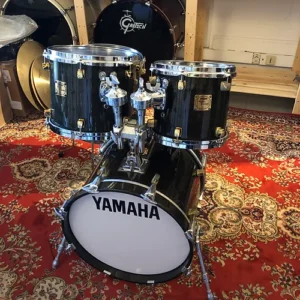 Yamaha Maple Custom Bop 18&Prime; 10&Prime; 12&Prime; 14&Prime; Black Maple Finish