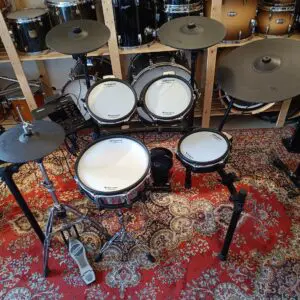 Roland TD27 KV + Pied HH + Pied CC + Manuels