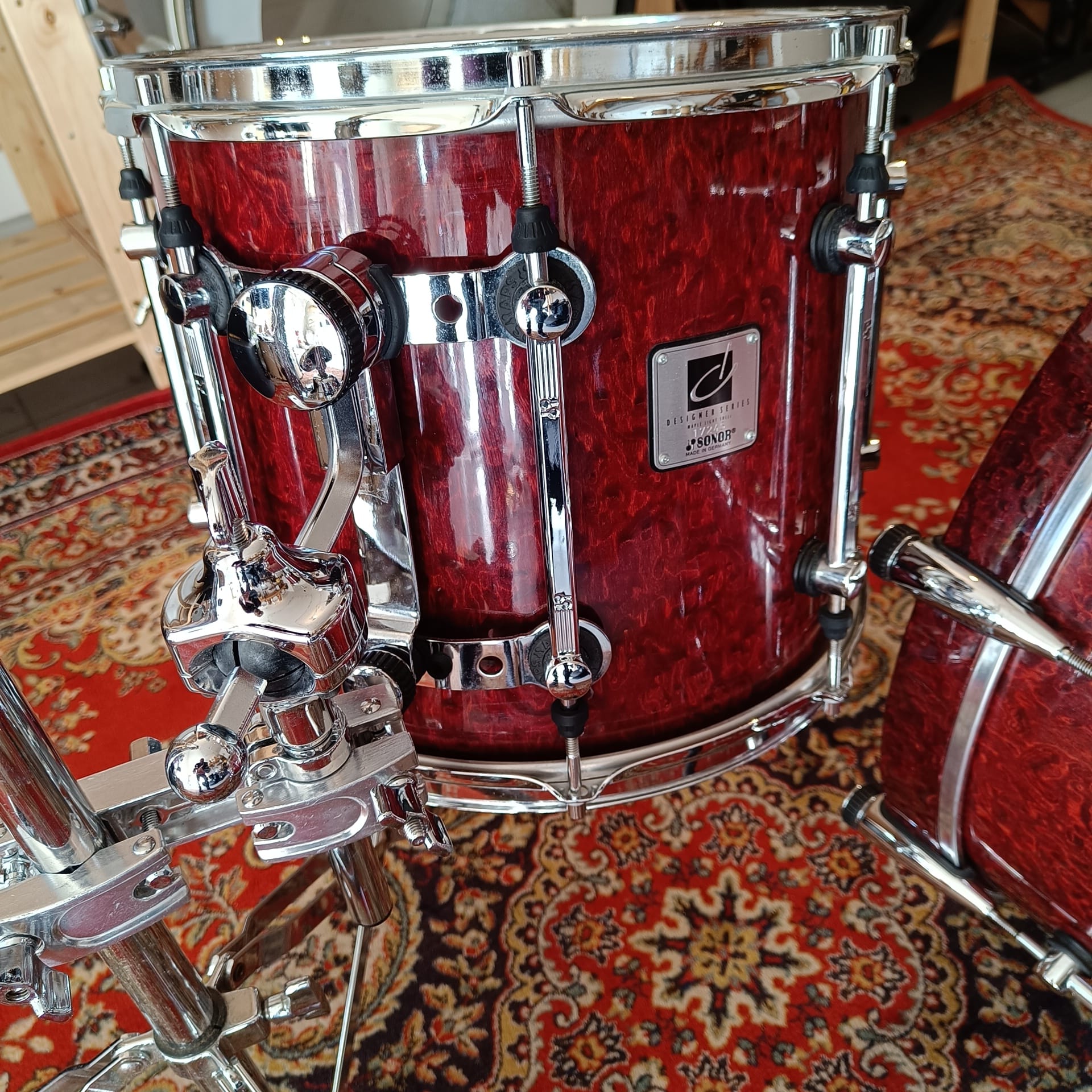 Sonor Designer Birds Eye Maple Light Red Stain 20"x14" 10"x8" 14"x12" + supports - Image 5