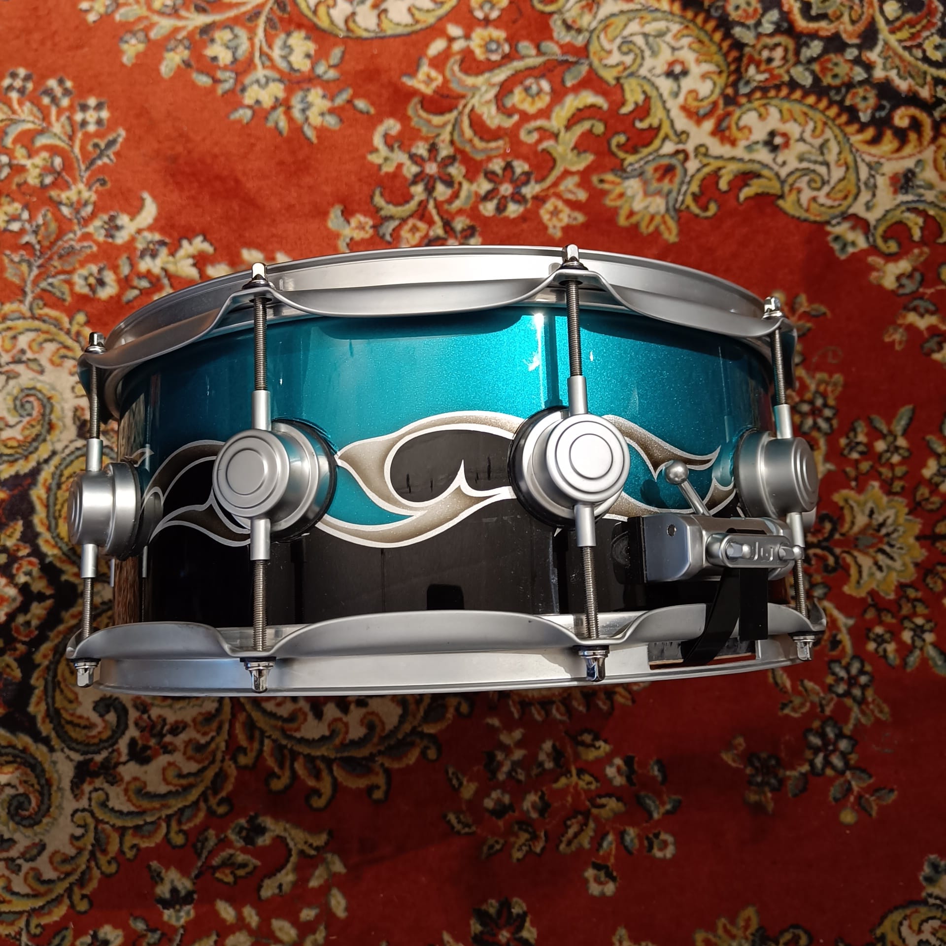 DW Collector Hot Rod Custom 14"x6" Satin Chrome Hardware 2005 – Image 5