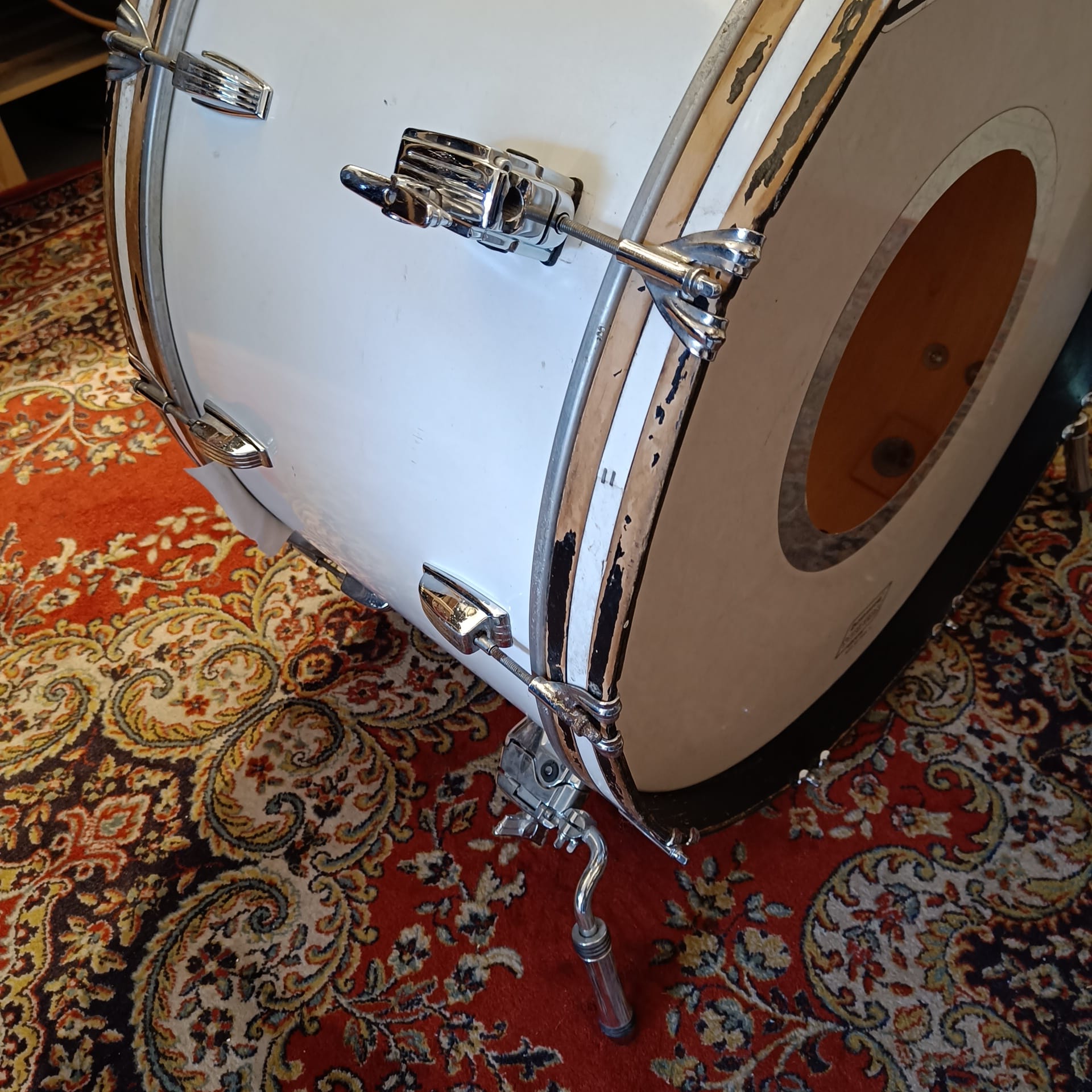 Ludwig Grosse Caisse 26"x14" B&0 White Cortex Parade Vintage – Image 5