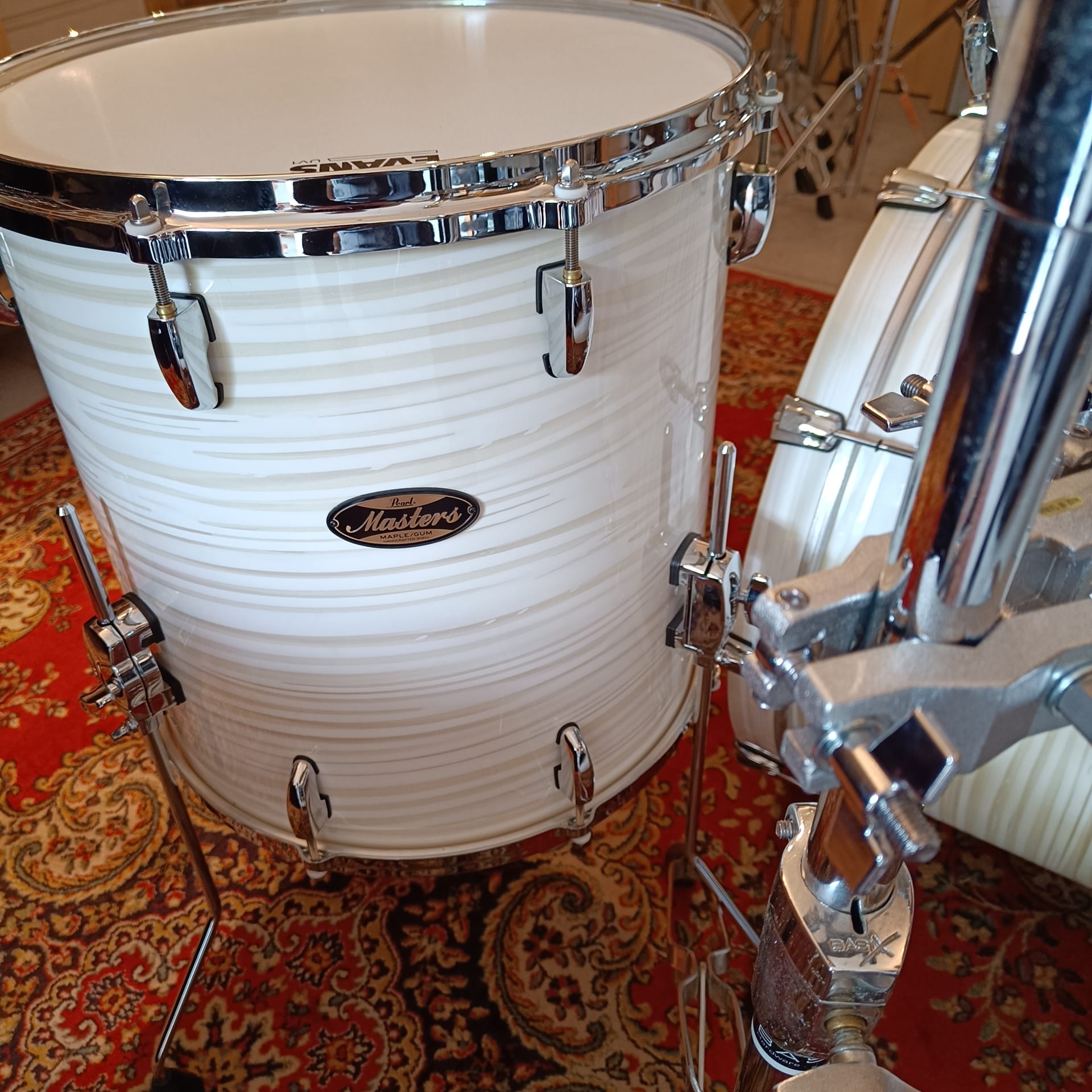 Pearl Masters Maple/Gum 22"x16" 10"x7" 12"x8" 16"x16" Silver White Swirl + supports toms – Image 5