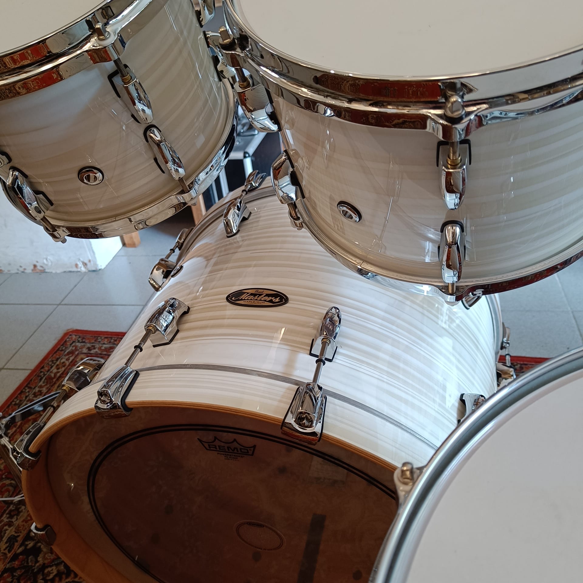 Pearl Masters Maple/Gum 22"x16" 10"x7" 12"x8" 16"x16" Silver White Swirl + supports toms – Image 7