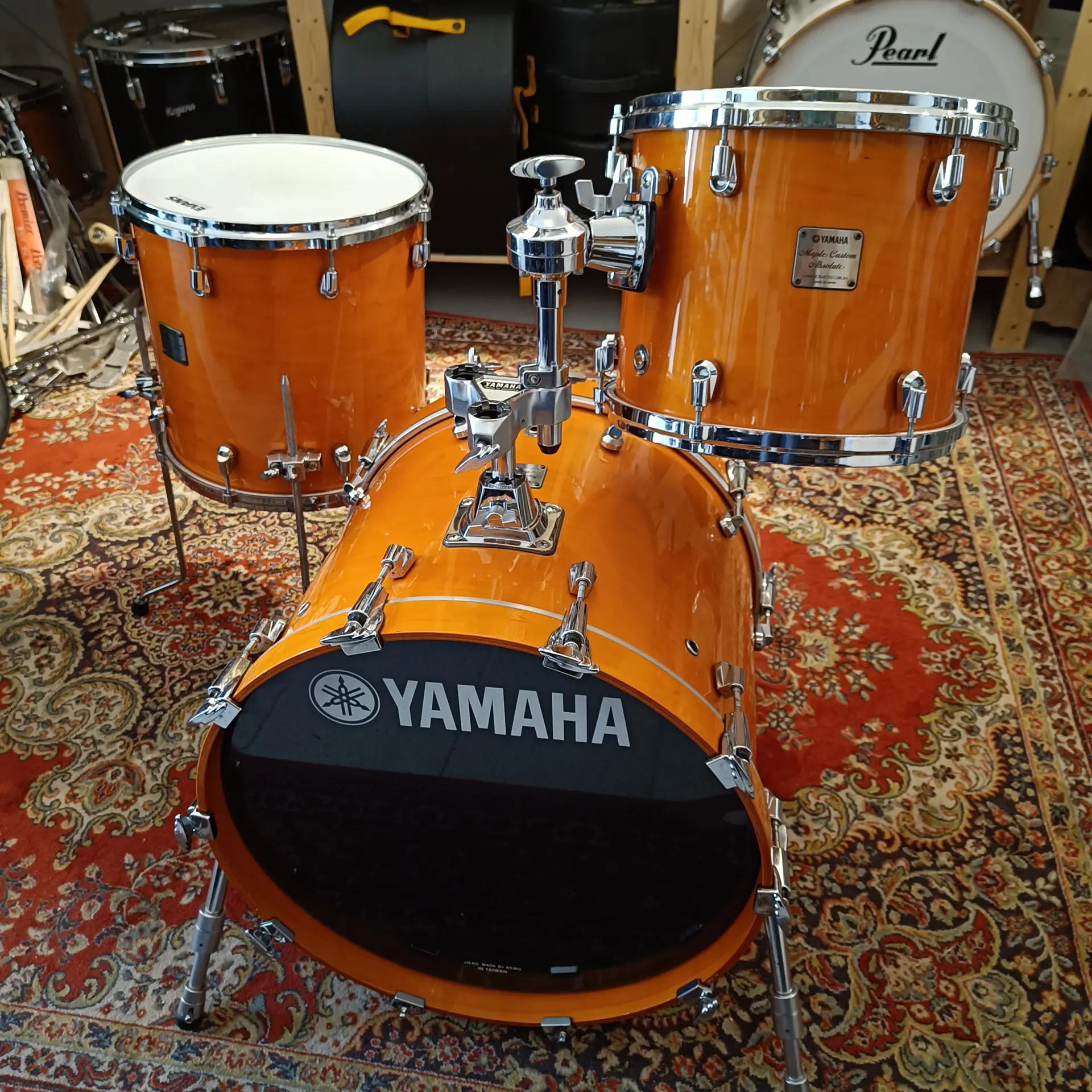 Yamaha Maple Custom Absolute 20"x16" 12"x10 14"x14 Amber Honey Made in Japan