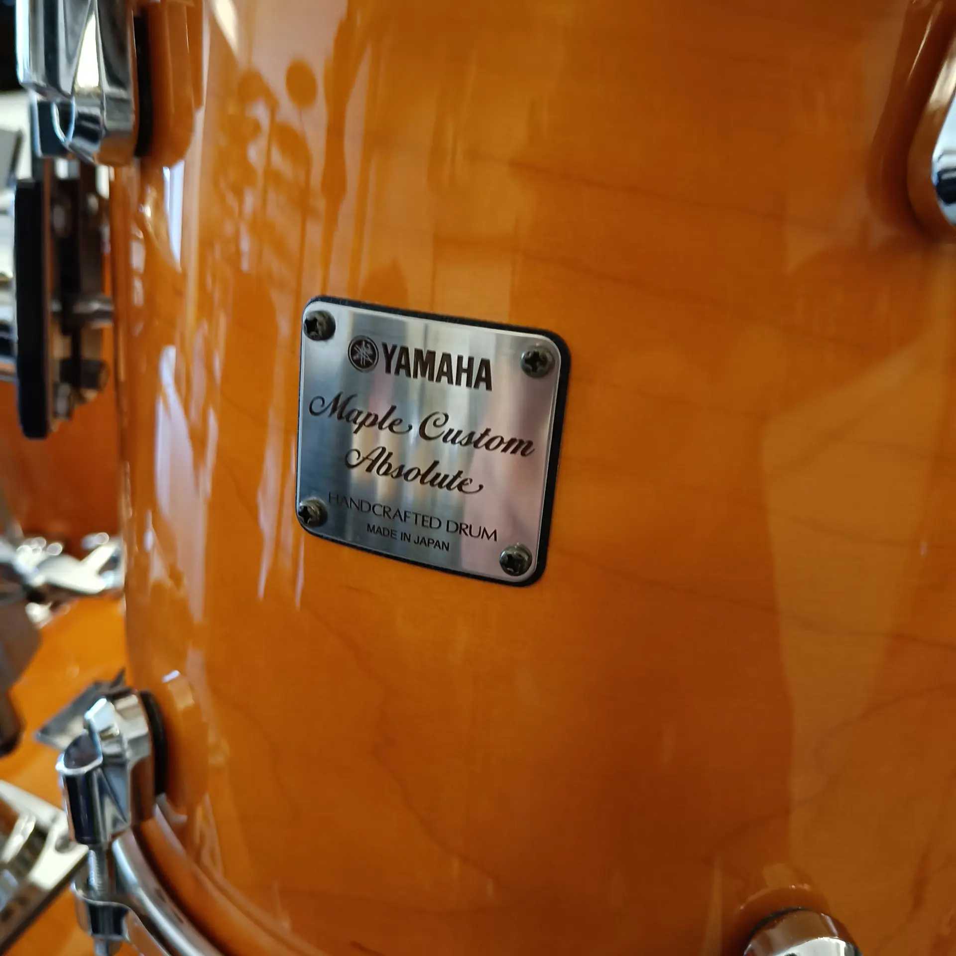 Yamaha Maple Custom Absolute 20"x16" 12"x10 14"x14 Amber Honey Made in Japan – Image 7