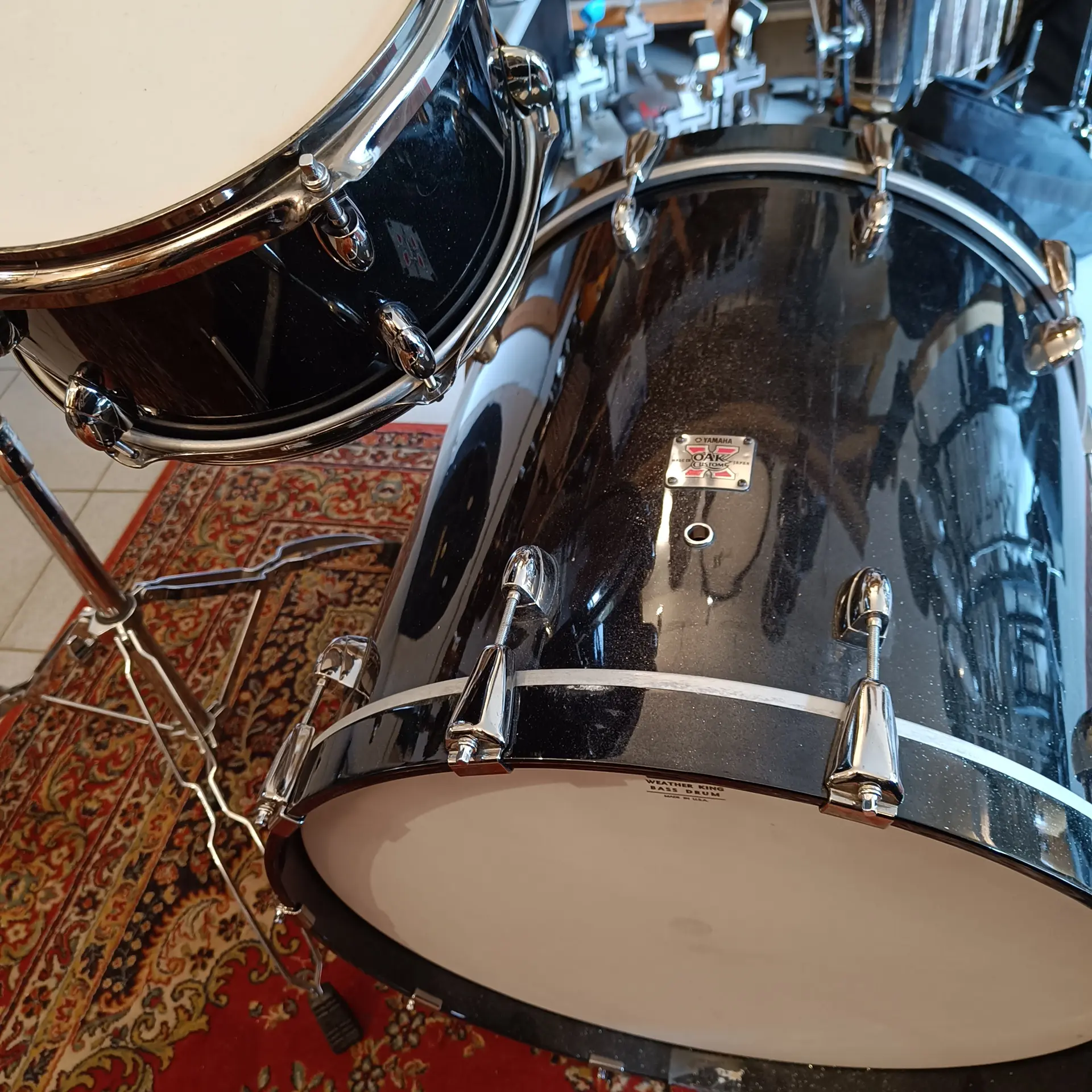 Yamaha Oak Custom X 22"x20" 12x7" 16x15" + support Tom Yamaha Dark Black Sparkle - Image 6