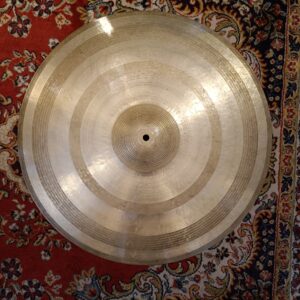 Johan Van De Sijpe Nefertiti Ride 22&Prime; MOD Earth Zildjian