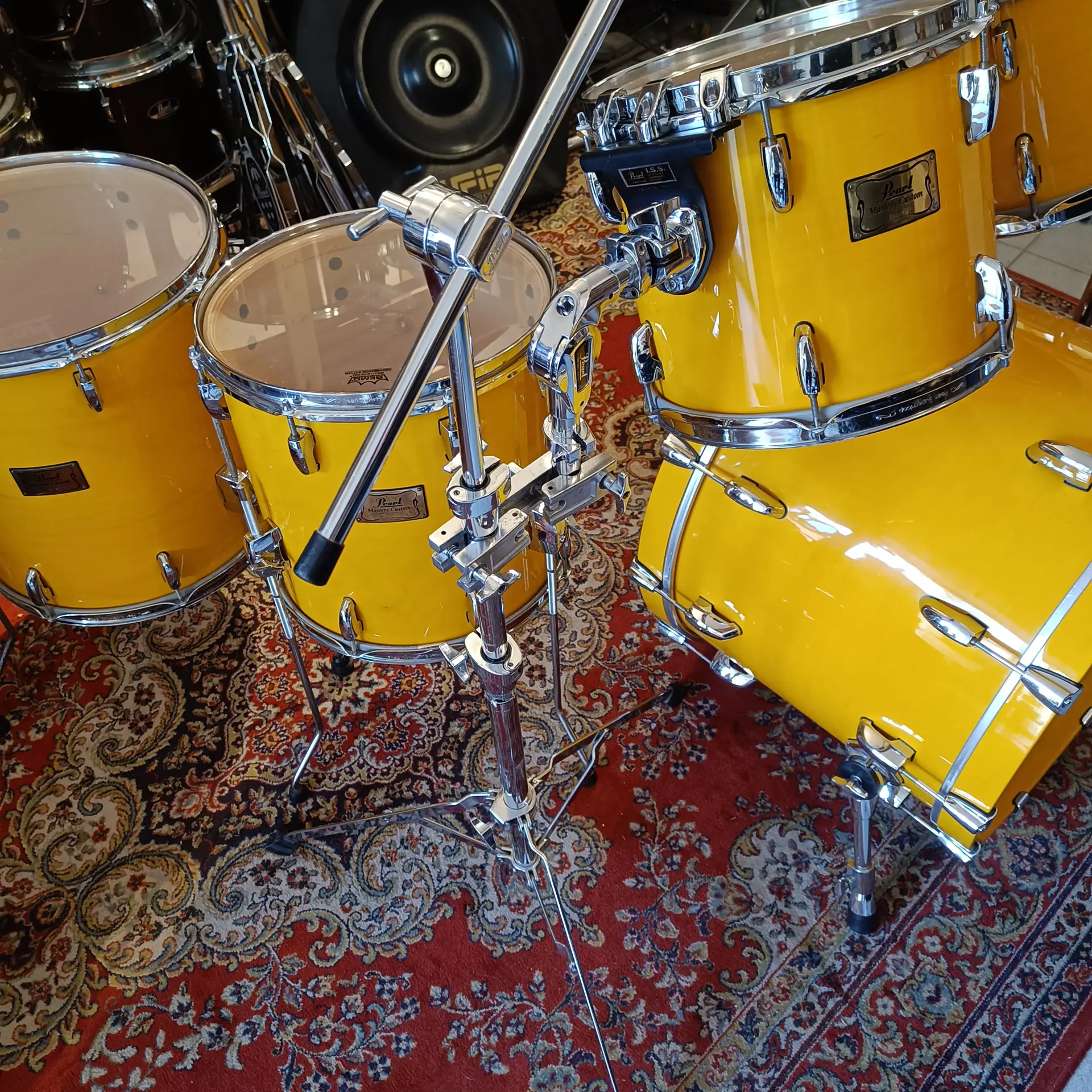 Pearl Masters Custom Maple 22"x16" 10"x9" 12"x10" 14"x14" 16"x16" – Image 3