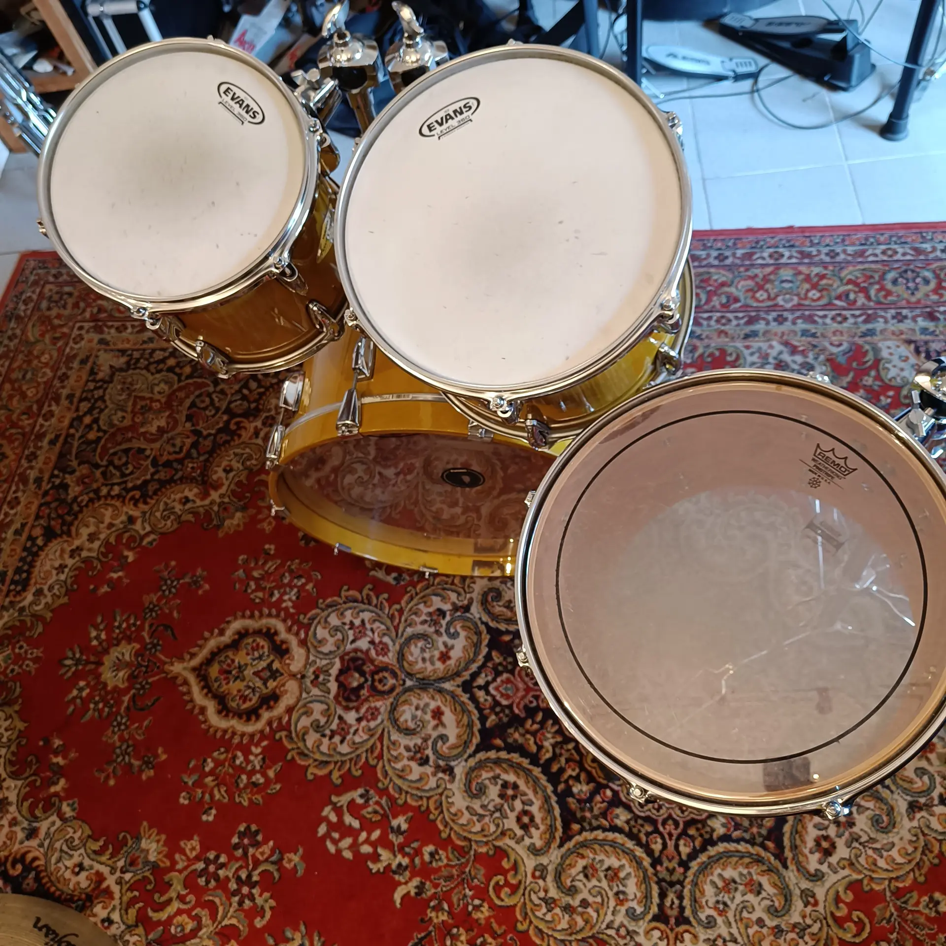 Yamaha Beech Custom 20"x14" 10"x9" 12"x10" 14"x12" Pear Yellow Made in Japan - Image 5