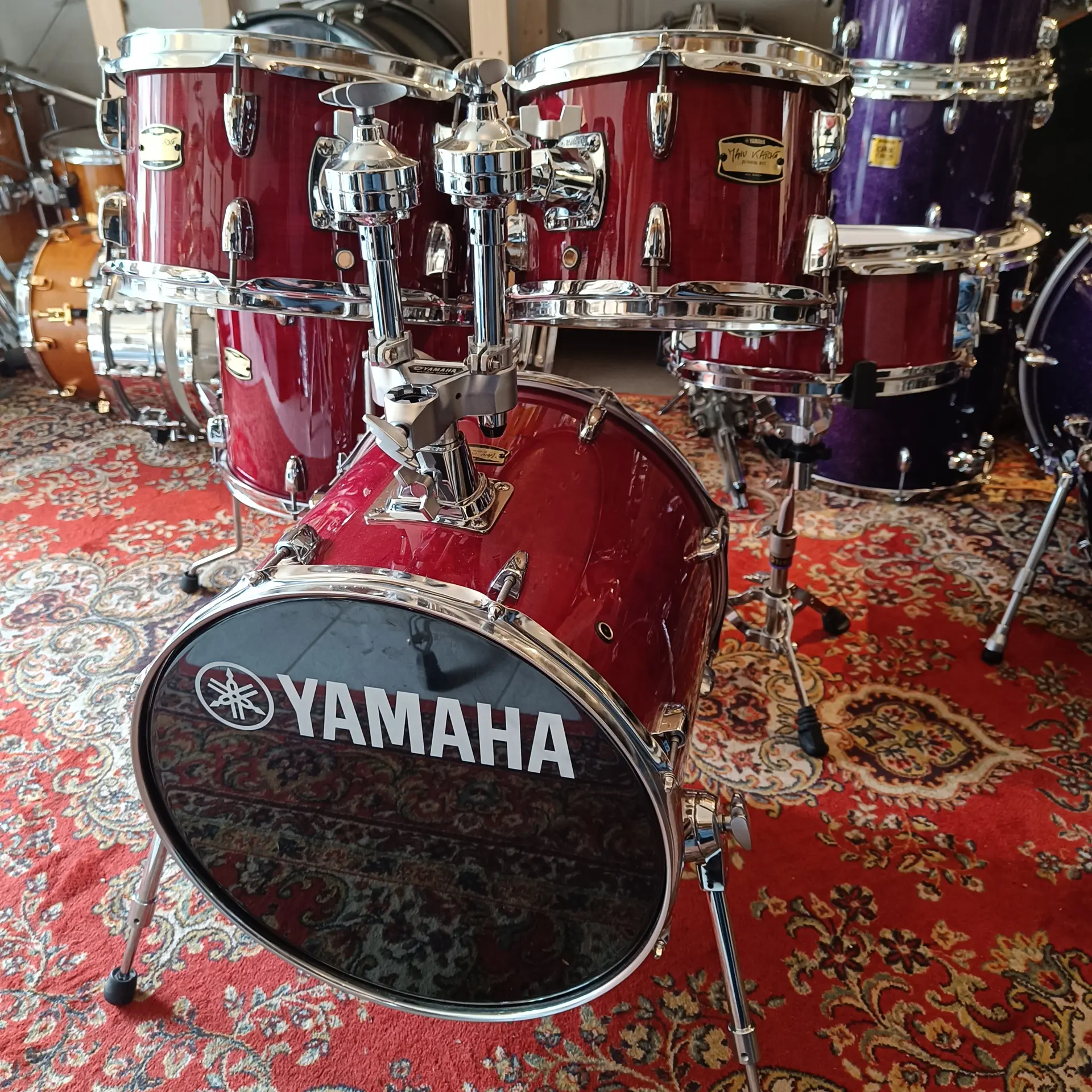 Yamaha Manu Katche Junior Kit Cranberry Red 16x16 10x7 12x7 13x12 + caisse claire 12x5