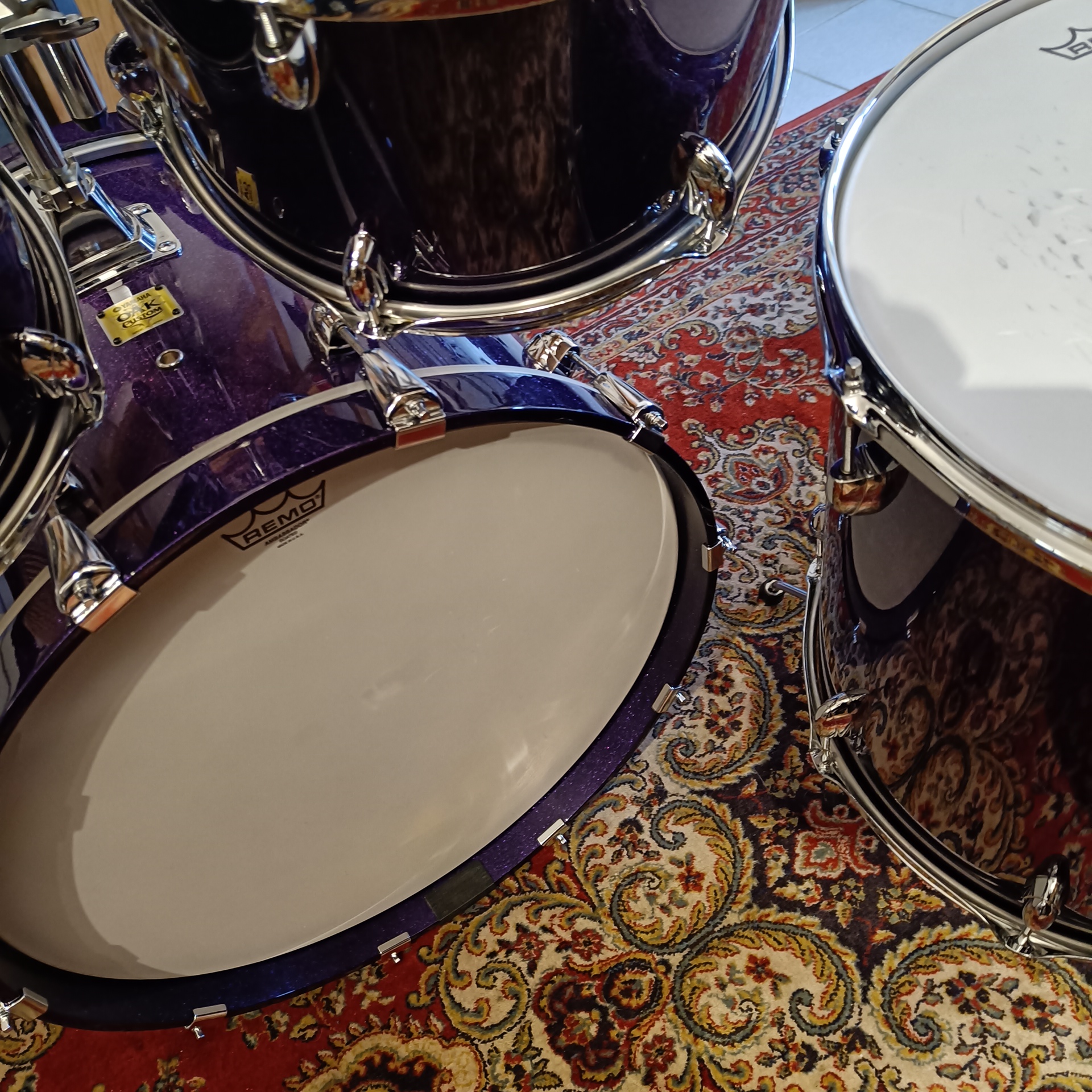 Yamaha Oak Custom Signature Manu Katche 22"x16" 10"x7,5" 12"x8" 13"x9" 16"x16" Purple Sparkle – Image 8