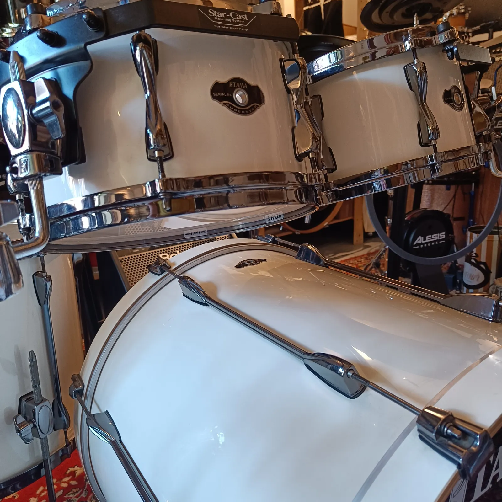 Tama-Superstar Hyperdrive Custom 22"x 20" 10"x 6,5 12"x 7" 16"x 14" White – Image 3