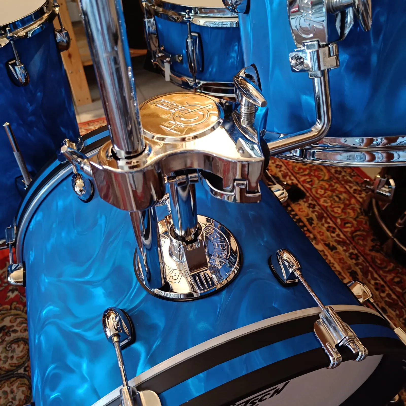 Gretsch Catalina Club Jazz Blue Satin Flame Ltd 18"x14" 12"x8" 14"x14" + CC 14"x5,5" – Image 2