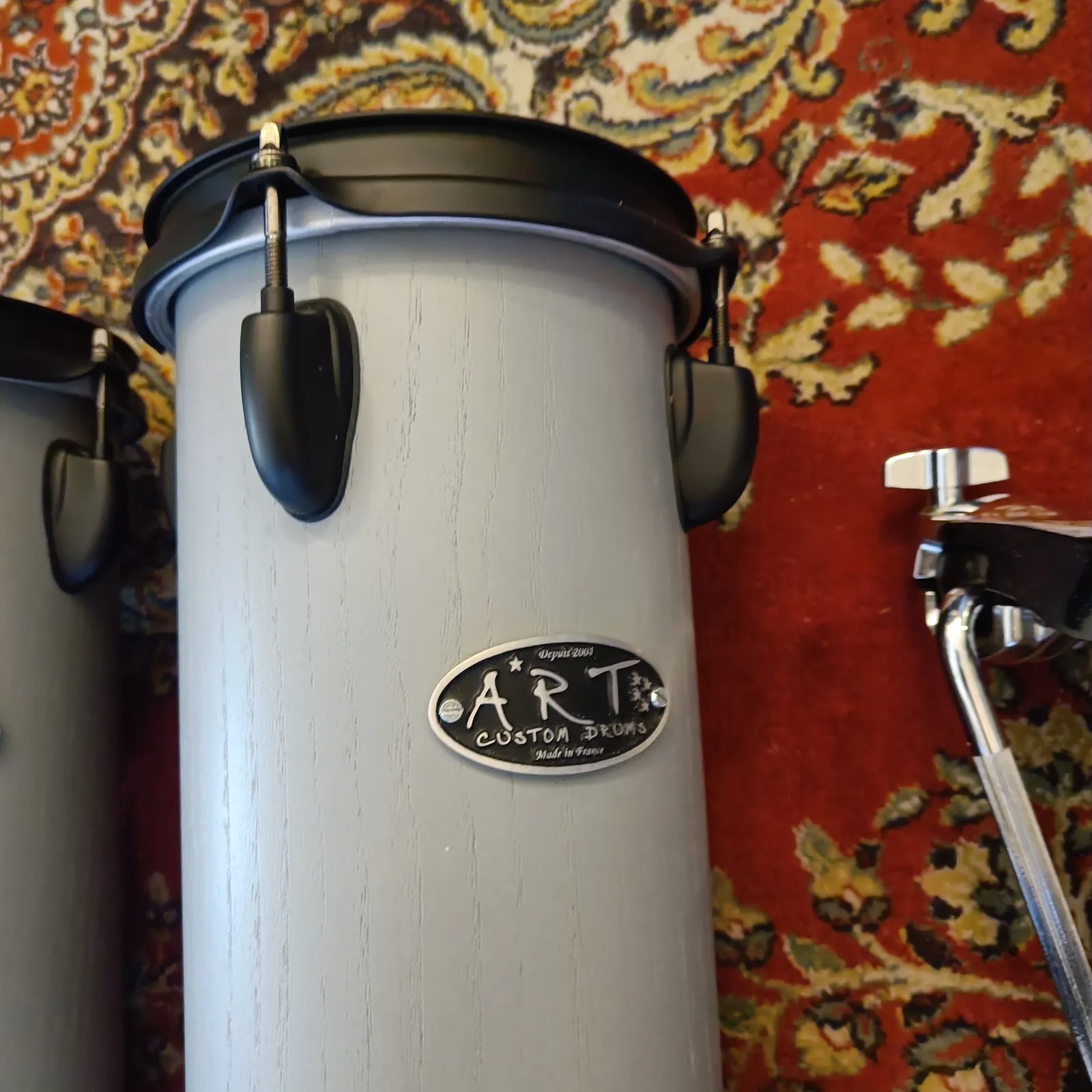 Art Custom Drums Octobans 6"x21" & 6"x17" Chesnut Medium Matte Grey – Image 3